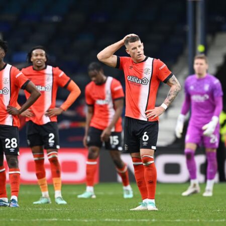 Luton Town FC Double Relegation. From Premier League to League One in Two Seasons